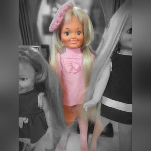 Ideal Crissy & family dolls Dina